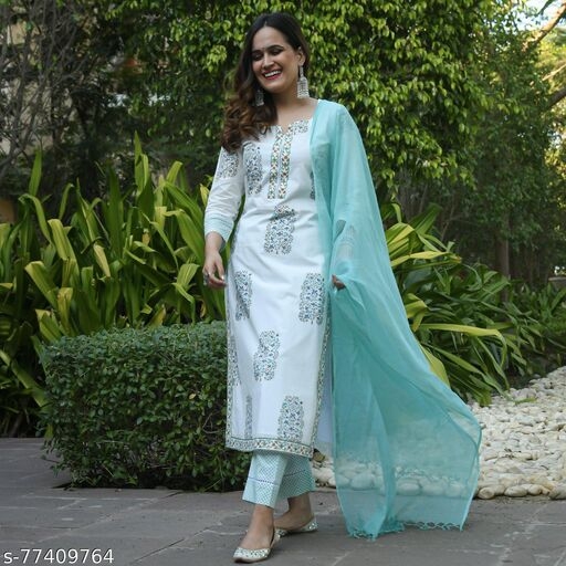 Myra Voguish Women Dupatta Sets