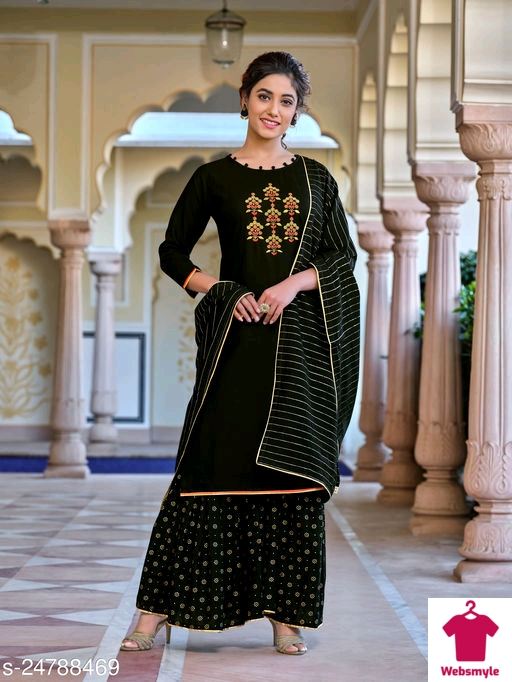 Graceful Women Kurta Sets