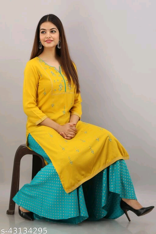 Kashvi Alluring Women Kurta Sets