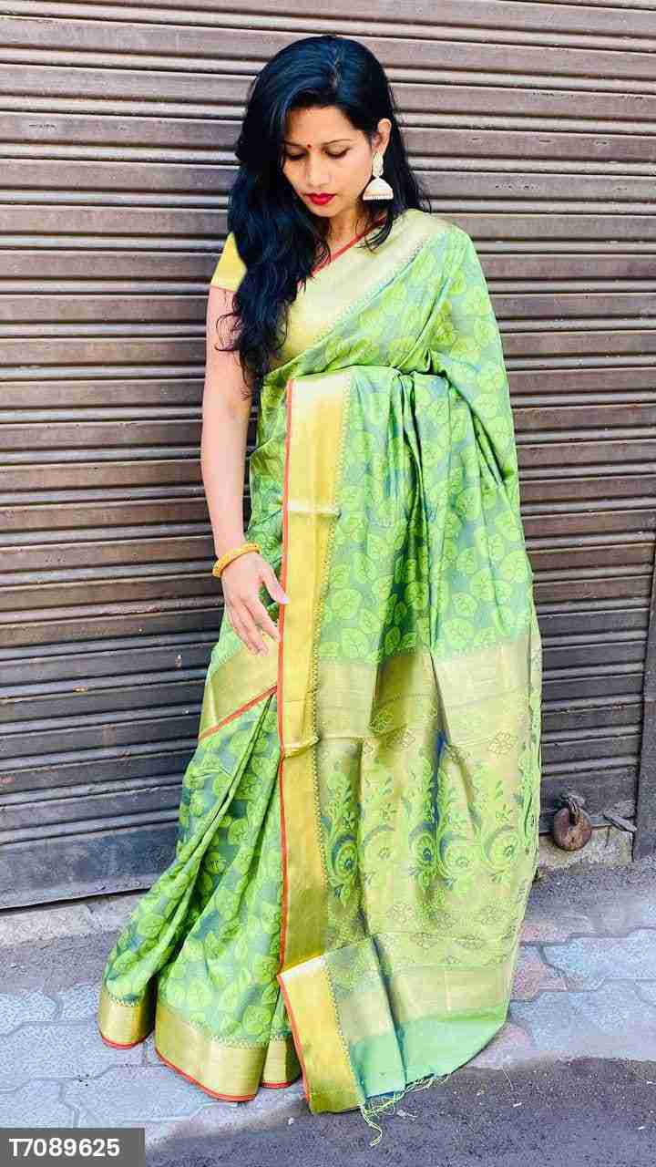 Ma 45-nora Silk Saree (Green)